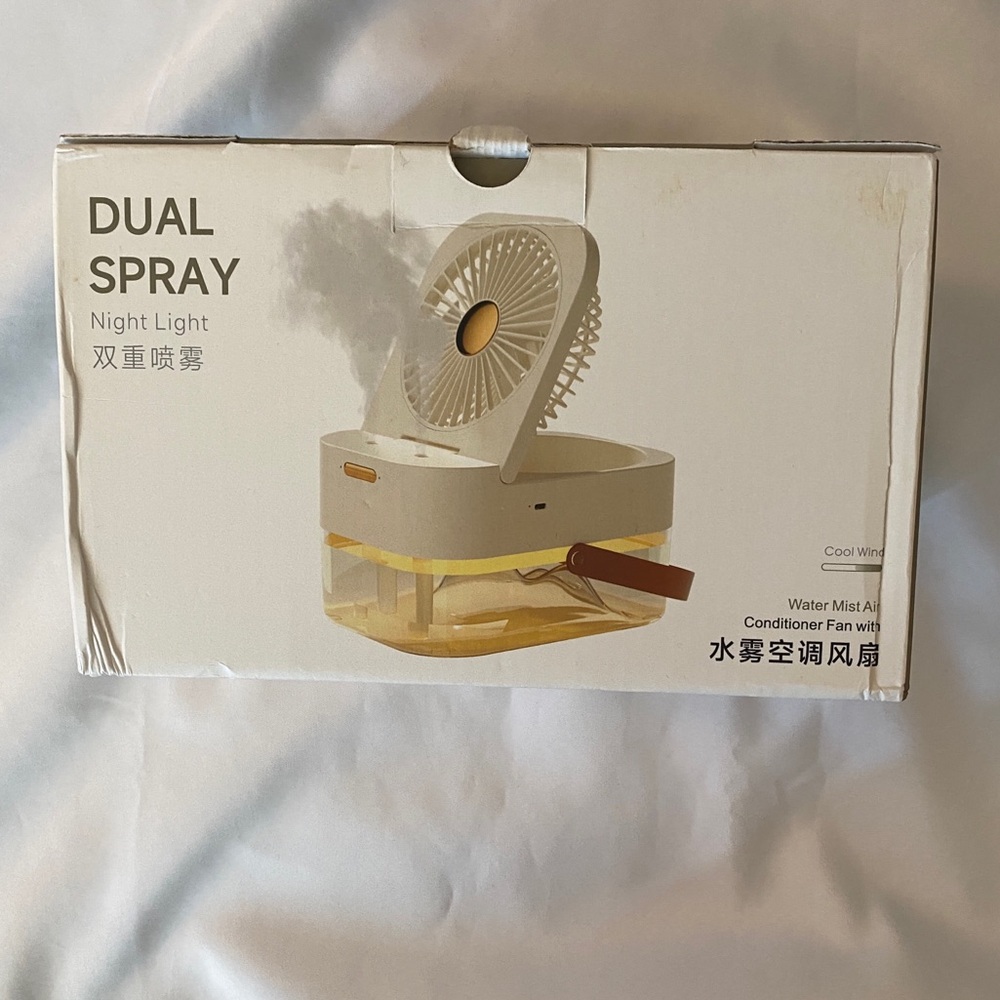 Q7 Dual Spray Night Light Portable Fan Pearl White Large Water Tank 3rd Gear